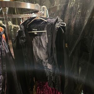 AND Men's Black Puffer Jacket